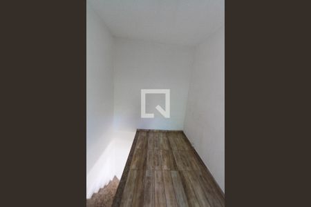 Casa à venda com 240m², 3 quartos e 2 vagasCorredor