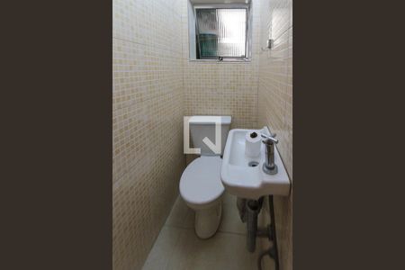 Lavabo de casa à venda com 3 quartos, 240m² em Vila Fernandes, São Paulo