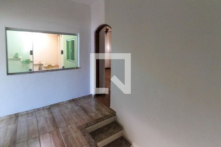 Casa à venda com 240m², 3 quartos e 2 vagasCorredor