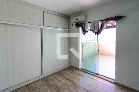 Casa à venda com 240m², 3 quartos e 2 vagasSuite 03