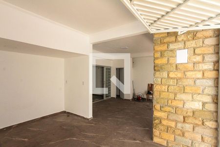 Casa à venda com 240m², 3 quartos e 2 vagasGaragem