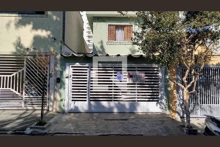 Casa à venda com 177m², 3 quartos e 2 vagasFachada