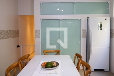 Casa à venda com 177m², 3 quartos e 2 vagasCozinha