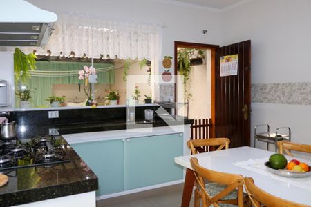 Casa à venda com 177m², 3 quartos e 2 vagasCozinha