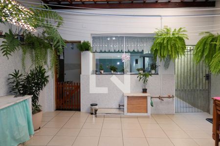 Casa à venda com 177m², 3 quartos e 2 vagasQuintal e Área de Serviço