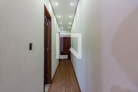 Casa à venda com 125m², 3 quartos e 2 vagas Casa à venda com 125m², 3 quartos e 2 vagasCorredor