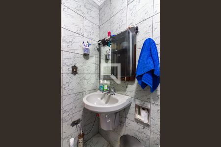 Casa à venda com 125m², 3 quartos e 2 vagas Casa à venda com 125m², 3 quartos e 2 vagasBanheiro 2