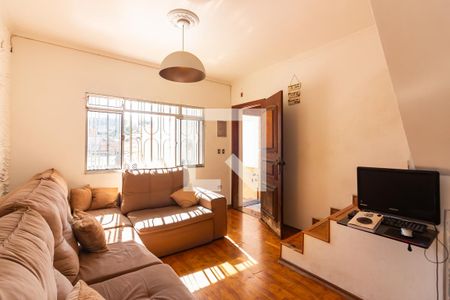 Casa à venda com 125m², 3 quartos e 2 vagas Casa à venda com 125m², 3 quartos e 2 vagasSala