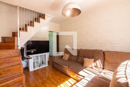 Casa à venda com 125m², 3 quartos e 2 vagas Casa à venda com 125m², 3 quartos e 2 vagasSala