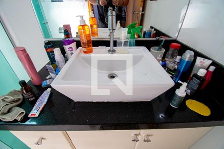 Apartamento para alugar com 65m², 2 quartos e 1 vagaBanheiro