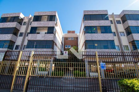 Apartamento para alugar com 65m², 2 quartos e 1 vagaFachada