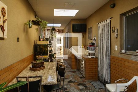 Casa à venda com 210m², 2 quartos e 4 vagasÁrea de Serviço