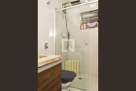 Casa à venda com 210m², 2 quartos e 4 vagasBanheiro do Quarto 1