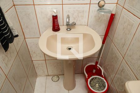 Casa à venda com 210m², 2 quartos e 4 vagasBanheiro 2