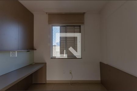 Apartamento à venda com 128m², 4 quartos e 2 vagasSuíte 1