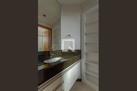 Apartamento à venda com 128m², 4 quartos e 2 vagasBanheiro Suíte 1