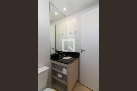 Apartamento para alugar com 55m², 2 quartos e 1 vaga Apartamento para alugar com 55m², 2 quartos e 1 vagaBanheiro da Suíte