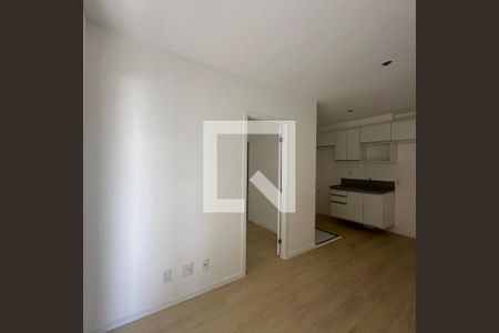 Sala de kitnet/studio para alugar com 1 quarto, 31m² em Vila Sônia, São Paulo