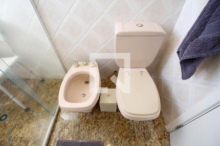 Apartamento à venda com 596m², 4 quartos e 6 vagasBanheiro da Suíte 3