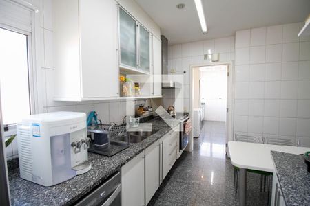 Apartamento à venda com 596m², 4 quartos e 6 vagasCozinha