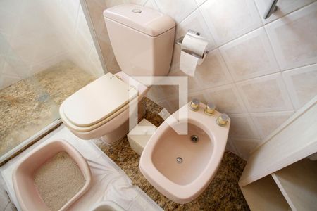 Apartamento à venda com 596m², 4 quartos e 6 vagasBanheiro da Suíte 4