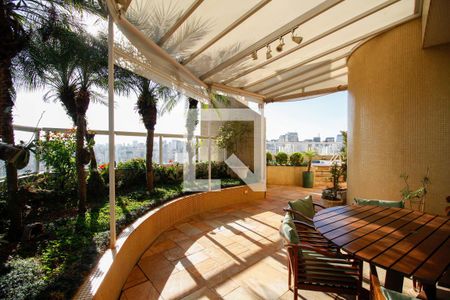 Apartamento à venda com 596m², 4 quartos e 6 vagasCobertura - Churrasqueira