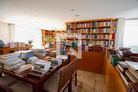 Apartamento à venda com 596m², 4 quartos e 6 vagasCobertura - Salão de Festas