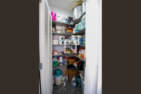 Apartamento à venda com 596m², 4 quartos e 6 vagasDespensa