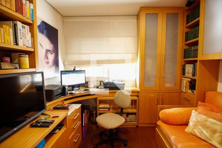 Apartamento à venda com 596m², 4 quartos e 6 vagasSuíte 2