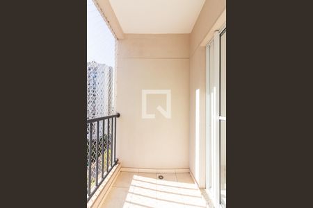 Sacada de apartamento para alugar com 2 quartos, 57m² em Umuarama, Osasco