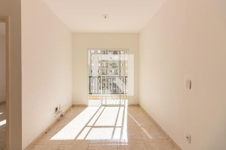 Sala de apartamento para alugar com 2 quartos, 57m² em Umuarama, Osasco