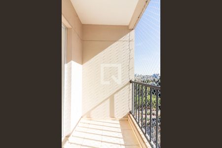 Sacada de apartamento para alugar com 2 quartos, 57m² em Umuarama, Osasco