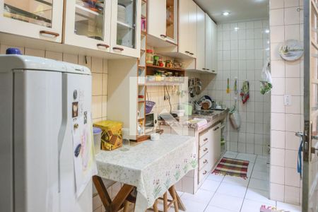Casa para alugar com 220m², 3 quartos e 2 vagas Casa para alugar com 220m², 3 quartos e 2 vagasCozinha