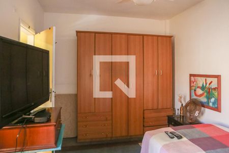 Casa para alugar com 220m², 3 quartos e 2 vagas Casa para alugar com 220m², 3 quartos e 2 vagasSuíte