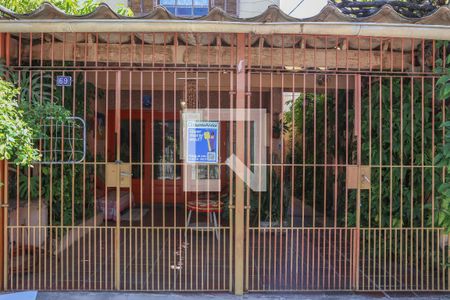 Casa para alugar com 220m², 3 quartos e 2 vagas Casa para alugar com 220m², 3 quartos e 2 vagasFachada