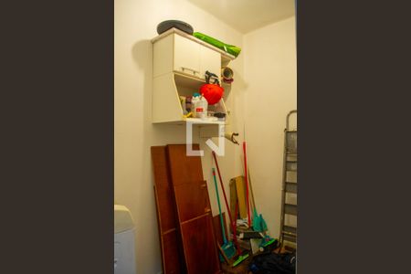 Apartamento à venda com 97m², 2 quartos e sem vagaQuarto de serviço