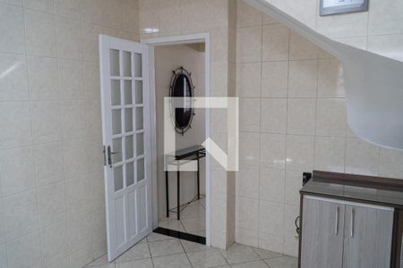 Cozinha de casa de condomínio para alugar com 2 quartos, 112m² em Jardim Monte Kemel, São Paulo