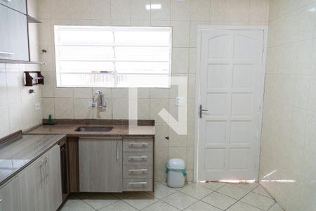Cozinha de casa de condomínio para alugar com 2 quartos, 112m² em Jardim Monte Kemel, São Paulo