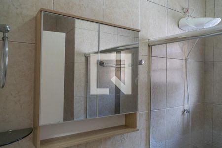 Casa de condomínio para alugar com 112m², 2 quartos e 2 vagasBanheiro Social