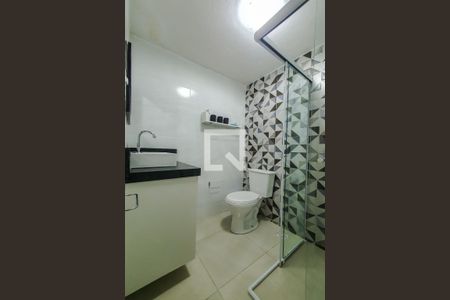 banheiro de apartamento para alugar com 2 quartos, 43m² em Liberdade, São Paulo