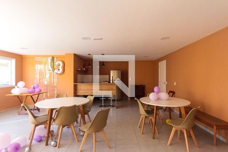 Apartamento à venda com 41m², 2 quartos e 1 vaga Apartamento à venda com 41m², 2 quartos e 1 vagaÁrea comum - Salão de festas