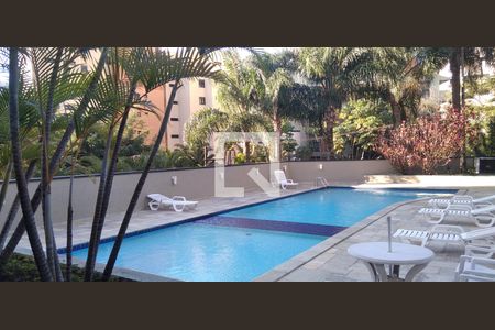 Apartamento à venda com 280m², 4 quartos e 4 vagasÁrea comum - Piscina