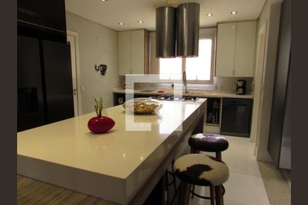 Apartamento à venda com 280m², 4 quartos e 4 vagasCozinha