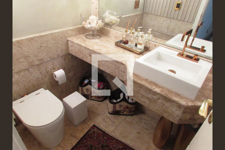 Apartamento à venda com 280m², 4 quartos e 4 vagasBanheiro Social