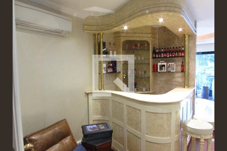 Apartamento à venda com 280m², 4 quartos e 4 vagasBar