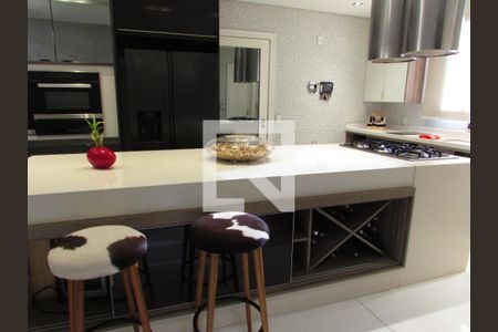 Apartamento à venda com 280m², 4 quartos e 4 vagasCozinha