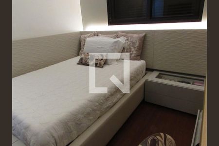 Apartamento à venda com 280m², 4 quartos e 4 vagasSuíte 2