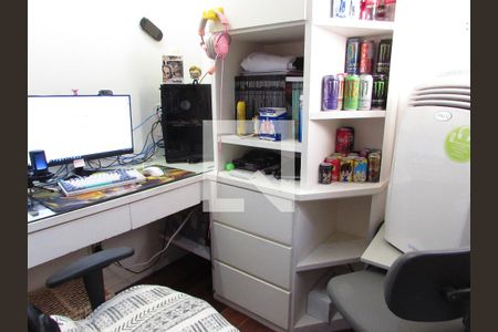 Apartamento à venda com 280m², 4 quartos e 4 vagasEscritório 2