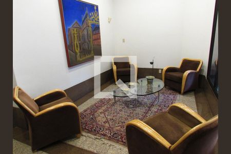 Apartamento à venda com 280m², 4 quartos e 4 vagasHall social