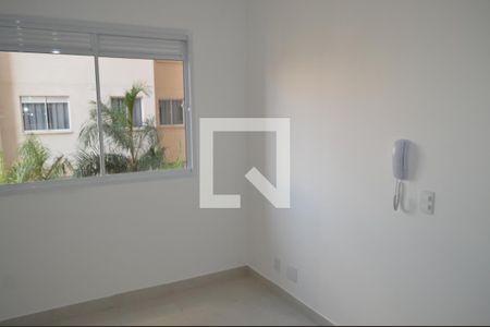 Sala de apartamento para alugar com 2 quartos, 33m² em Cambuci, São Paulo